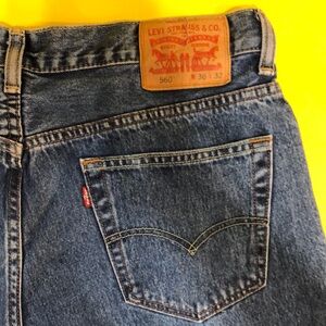 Levi's Blue Relaxed Jeans with Classic Denim Style